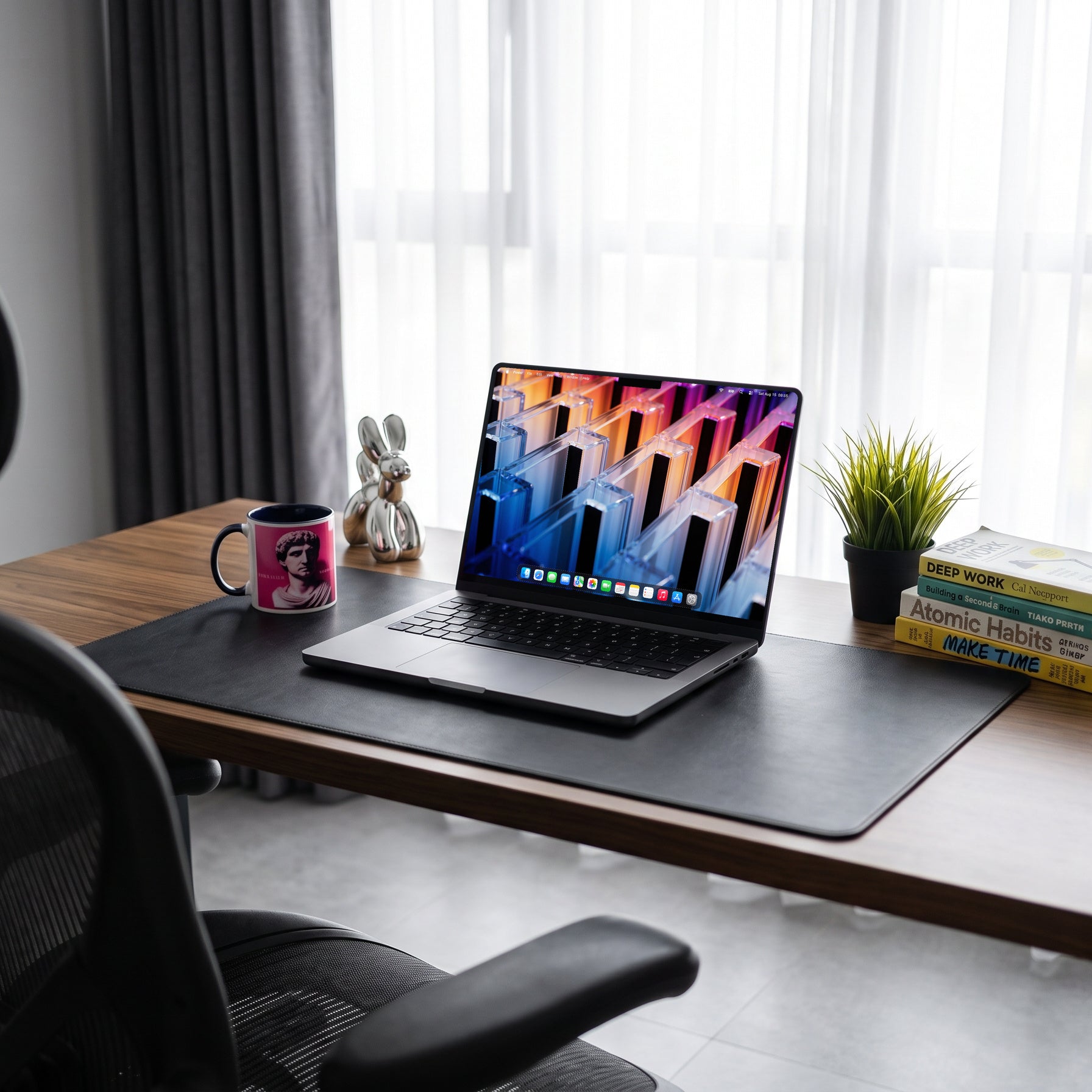 Vetrata — MacBook, scena scrivania