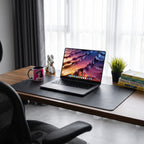 Materia — MacBook, scena scrivania