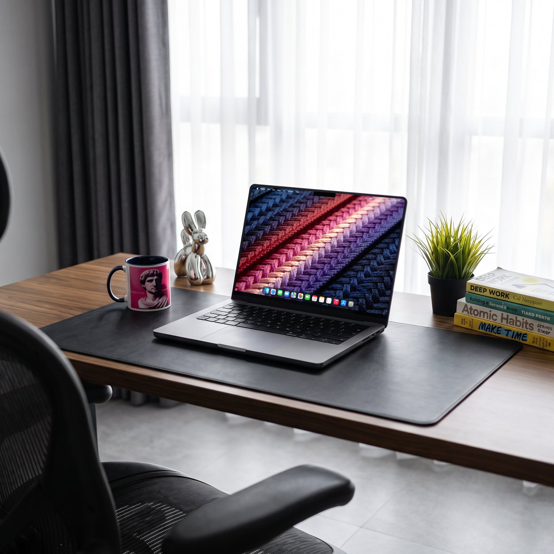 Spiga — MacBook, scena scrivania