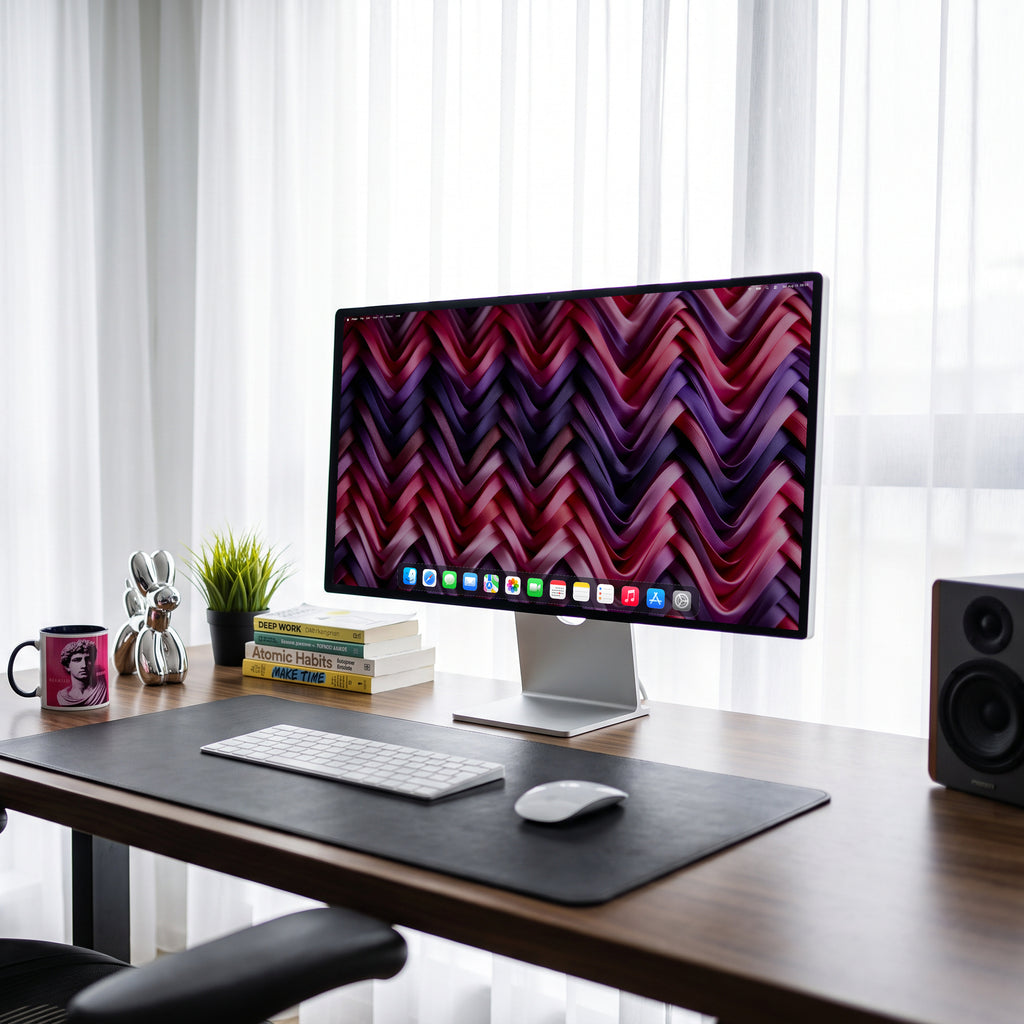 Trama — Apple Studio Display, scena scrivania