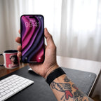 Drappo — lock screen sull'iPhone, in mano