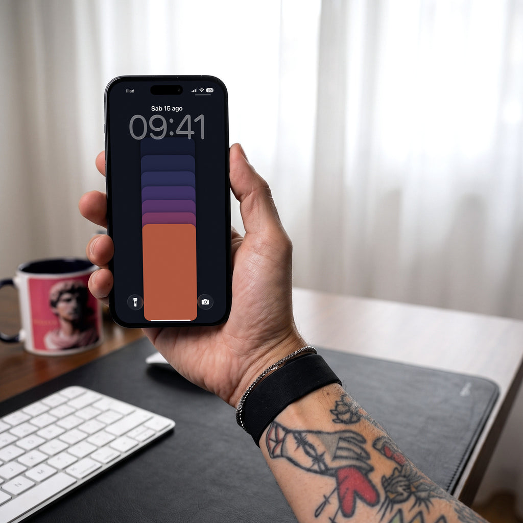 Mazzo — lock screen sull'iPhone, in mano